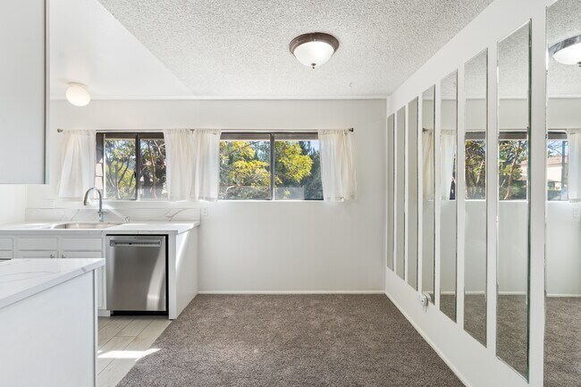 Foto del edificio - 4 Streamwood