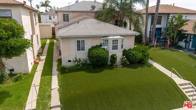 Foto del edificio - 1708 S Crescent Heights Blvd