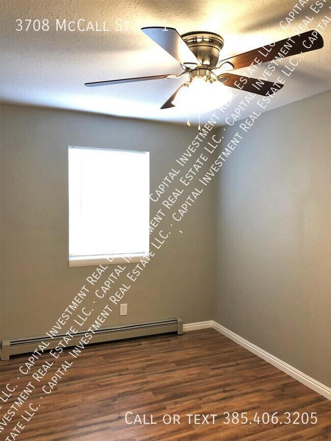 Foto del edificio - 3708 McCall St E