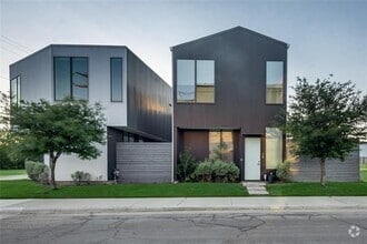 Building Photo - 1504 Burlew St
