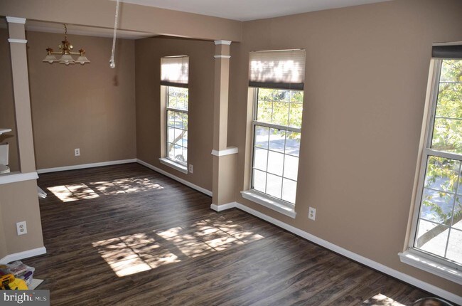 Foto del edificio - 8194 Winstead Pl