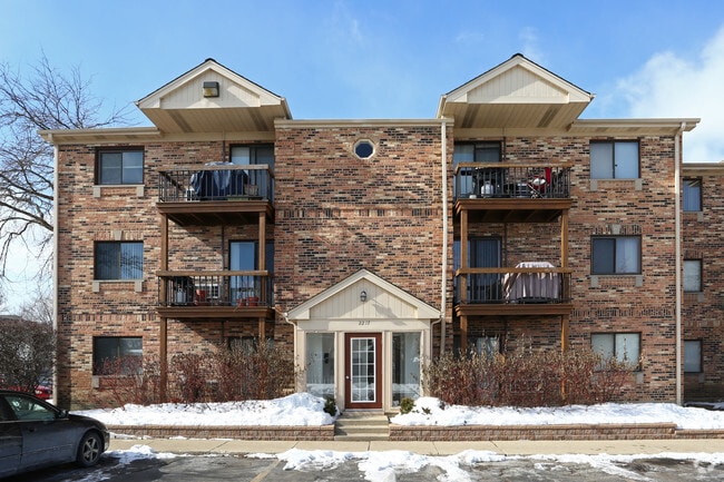 Building Photo - RoseWood Condominiums
