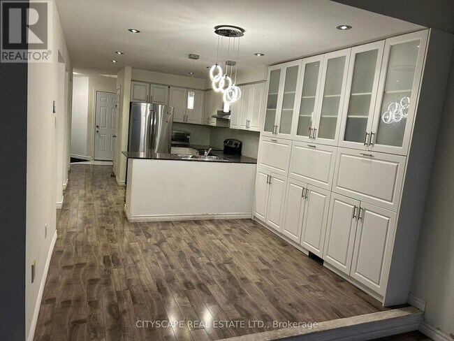 Building Photo - 11 Trammell Ln