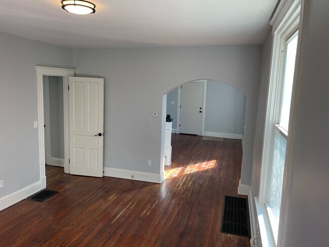 Building Photo - 3517 Bevis Ave