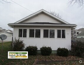 Building Photo - 133 E Cripe St