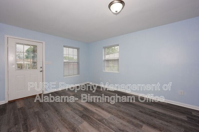 Building Photo - 621 Bell Ave