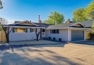 Building Photo - 3230 Sprout Wy