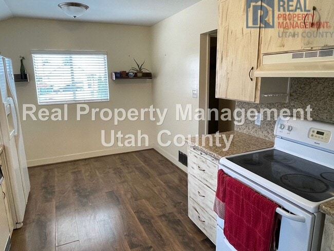 Building Photo - 2 Bedroom Home in Orem!