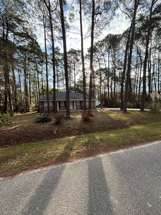 Building Photo - 3 Bed 2 Bath Home On Dauphin Island