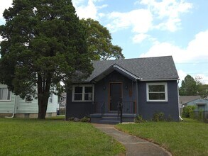 Building Photo - 516 Belvidere Ave