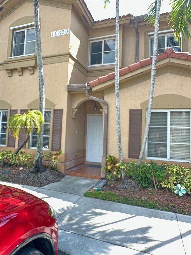 Building Photo - 10850 NW 82nd Terrace
