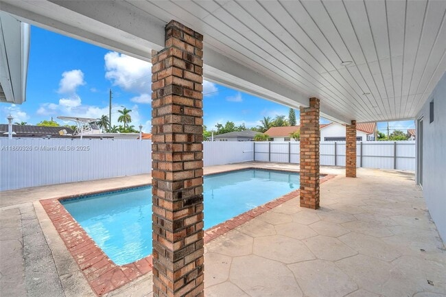 Foto del edificio - 3341 SW 94th Ct