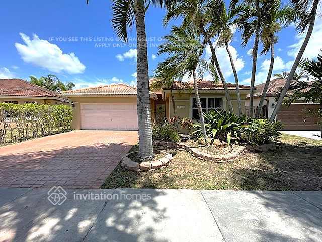 Building Photo - 16371 SW 83rd Ln