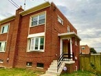 Primary Photo - Pets Welcome! 4 Bed 2.5 Bath - In Law/ Gue...
