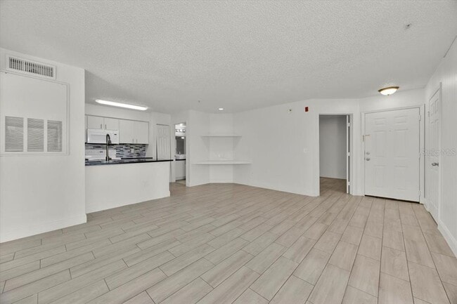 Foto del edificio - 2212 Grand Cayman Ct