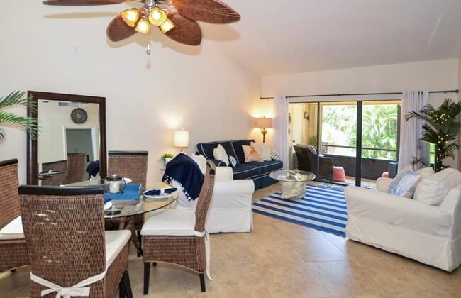 Foto del edificio - 1484 SW Silver Pine Way