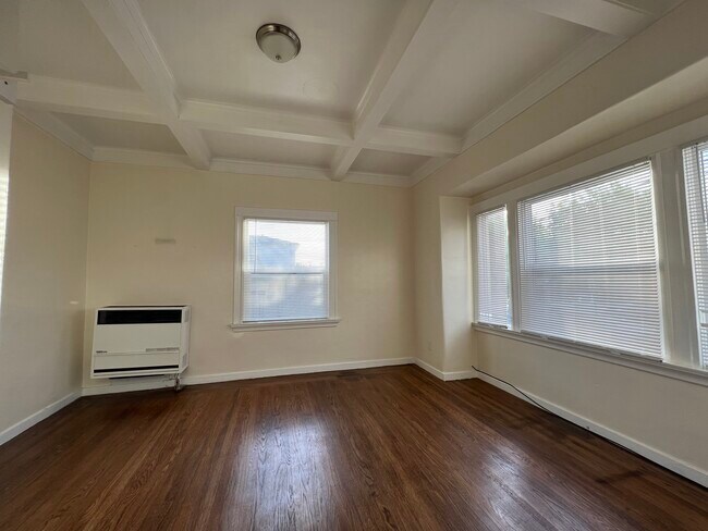 Foto del edificio - 1826 62nd St