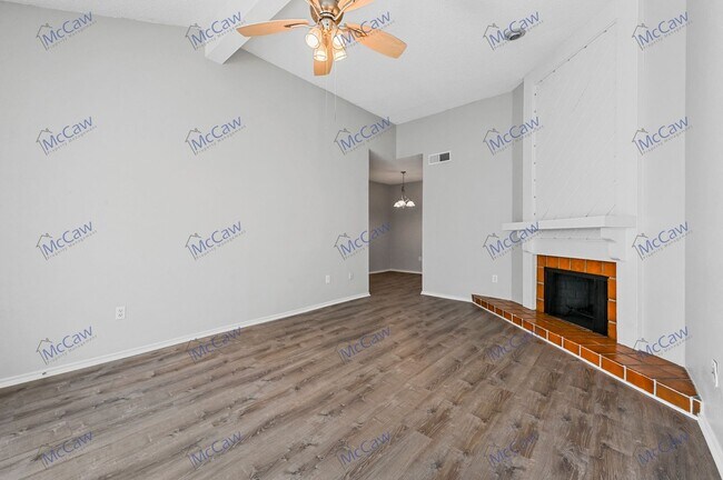 Foto del edificio - Adorable 1/1 Condo in Dallas! (75231)