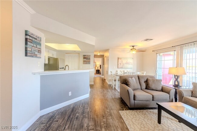 Foto del edificio - 8600 W Charleston Blvd