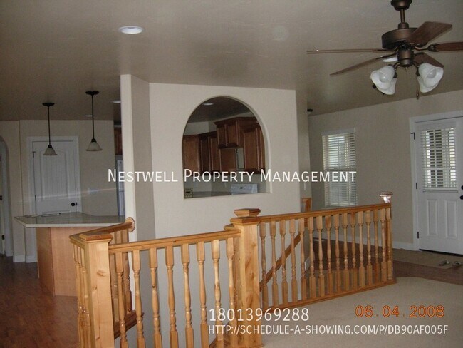 Building Photo - Really Great 3 Bedroom Rambler in the Ranches