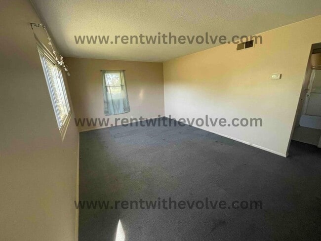 Foto del edificio - 225 S Angle St