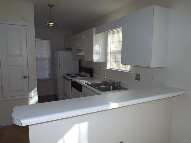 Foto del edificio - 2421 Spyglass Cir