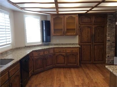 Building Photo - 547 E Alpine Dr