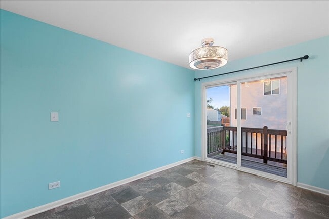 Building Photo - 1092 Sapphire Ln