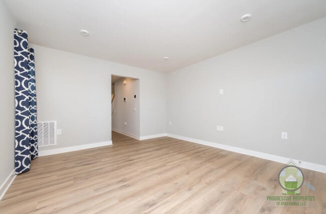 Photo - 11 Hargrove Ct Townhome