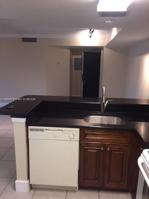 Foto del edificio - 10781 Cleary Blvd