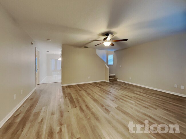 Building Photo - 14926 Deer Meadow Dr