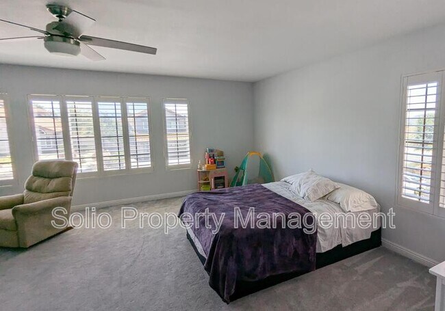Building Photo - 24300 Jacarte Dr