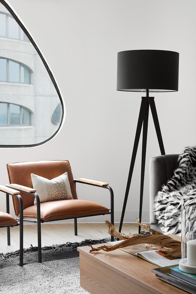 River City Apartments Chicago, IL