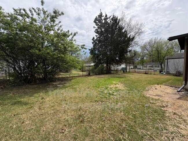 Foto del edificio - 10508 Druid Dr