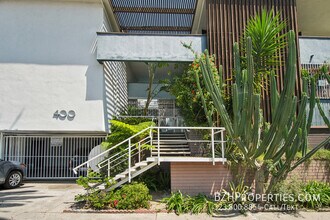 Building Photo - 400 S Occidental Blvd