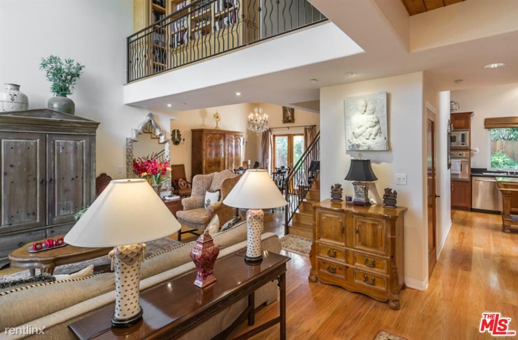 Primary Photo - 3 br, 2.5 bath Condo - 1917 Washington Ave