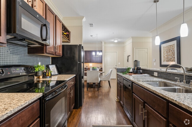 Century Lakeshore Crossings - Century Lakeshore Crossings Apartments