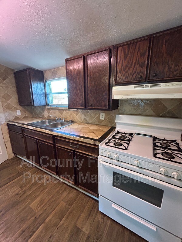 Foto del edificio - 3227 17th St N