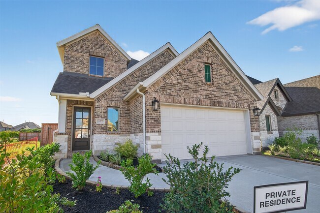 Building Photo - 10730 Aquila Star Dr