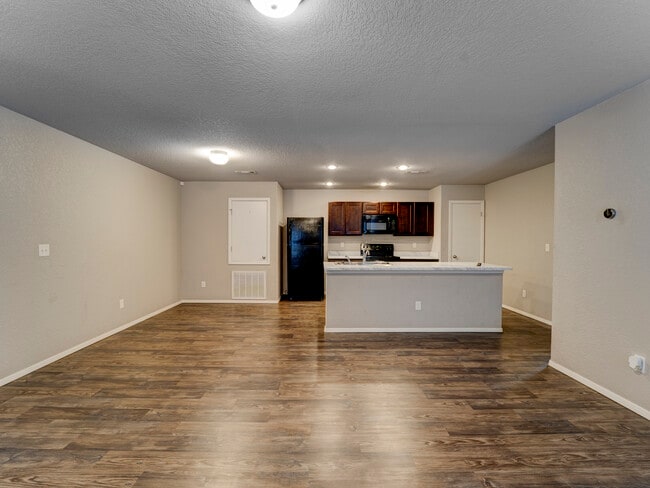 Building Photo - 231 N Broadway Dr