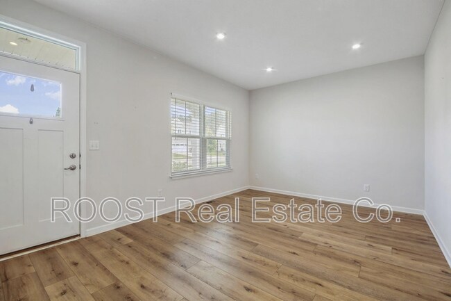 Foto del edificio - 380 Crownover Way