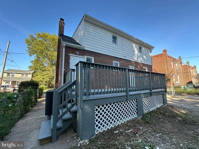 Building Photo - 936 Oakmont St