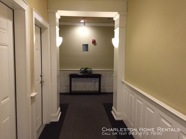 Foto del edificio - 2244 Ashley Crossing Dr