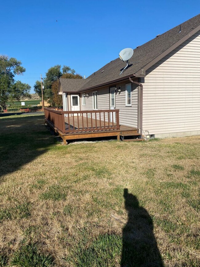 Foto del edificio - 3 bed 2.5 bath