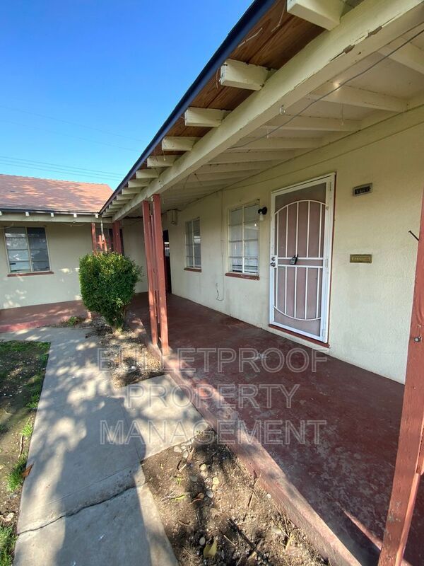 Building Photo - 3461 E McKinley Ave