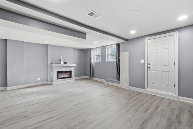 Photo - 4829 S St Lawrence Ave Apartment