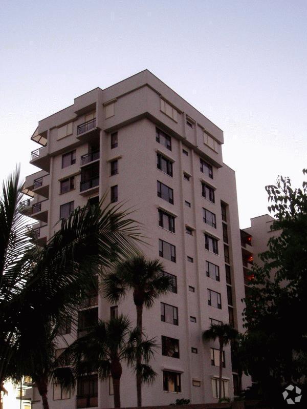The west wing from the southwest - Boardwalk Caper Tower