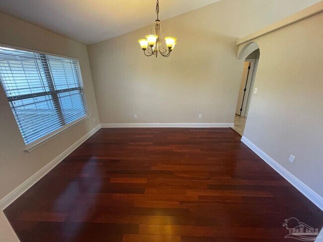 Foto del edificio - 6679 Britt St