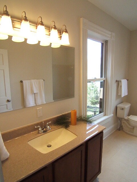 Building Photo - 292 Tappan St
