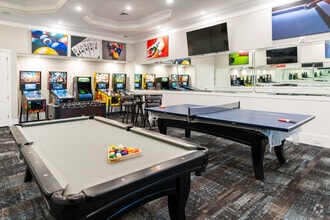 Interior Photo - Ellis Station